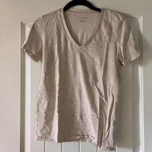 Basic V-neck T-shirt